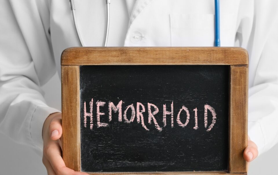 How to choose a doctor for hemorrhoid treatment